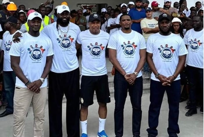 Développement du sport au Congo: Emmanuel Adebayor et quatre légendes du football africains aux côtés de Denis Sassou Nguesso